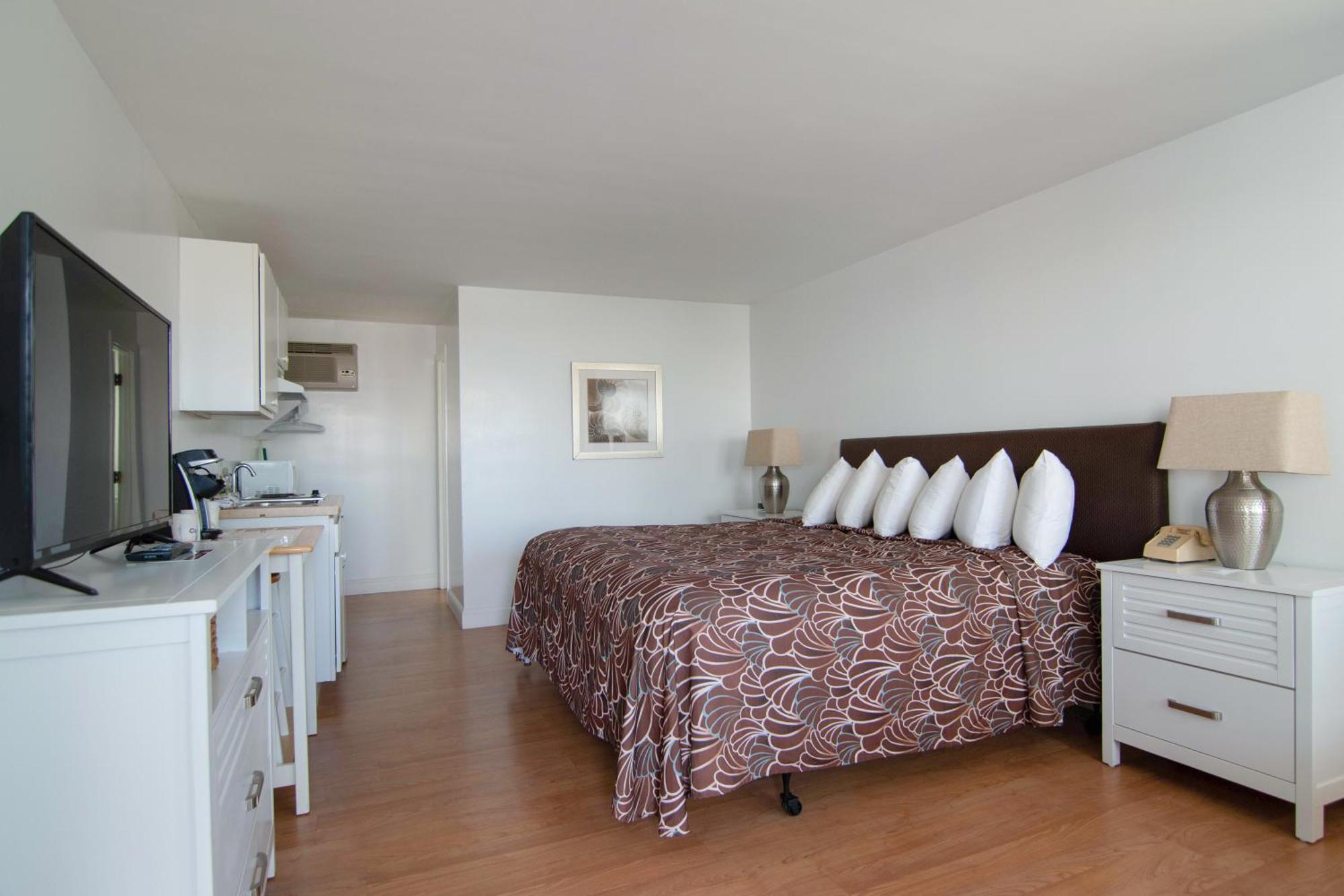 Hotel The Gull Oceanside & 2*
